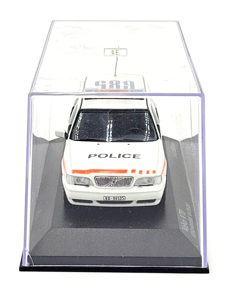 MiniChamps Volvo V70 Gendarmerie Vaudoise Police Car 1:43 Scale Diecast LE - Image 4 of 4