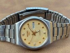 Vintage Seiko 5 Automatic Men  s Watch Japan Made Spares/Repair 471 