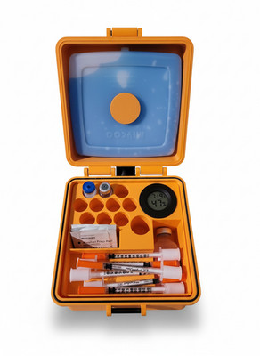Cold Storage Vial Case Ice Pack Humidity Monitor 12 Slot Travel Organizer Box