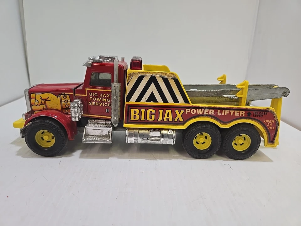 VINTAGE ERTL BIG JAX PETERBILT POWER LIFT SEMI TOW TRUCK BOOM WINCH WRECKER 1/16 - Image 3 of 4