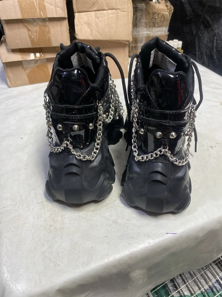 Tênis Feminino Anthony Wang Romã 01 Parafuso Prisioneiro Acorrentado Preto Tamanho 8 Bom! - Imagem 4 de 4