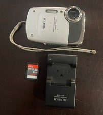 Fujifilm FinePix XP20 Water/Shock/Dust Digital Camera Battery Charger TESTED