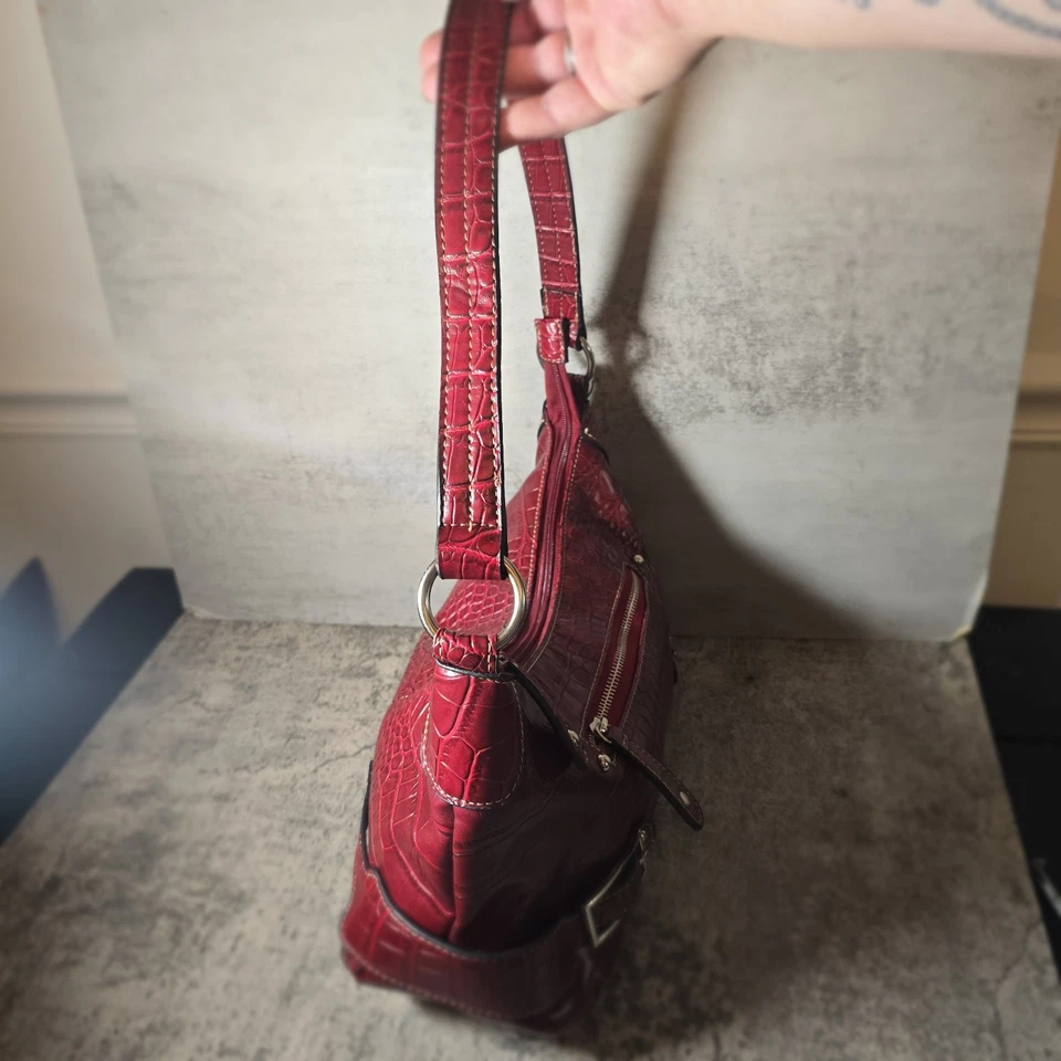Sag Harbor Imitación Cuero Cocodrilo Cocodrilo Pequeño Y2K Bolso de Mano Cartera de Hombro Rojo Oscuro Foto 3 de 4