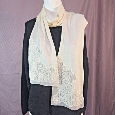 White House Black Market Ivory Scarf Silk Cotton Cashmere Lace Trim EUC