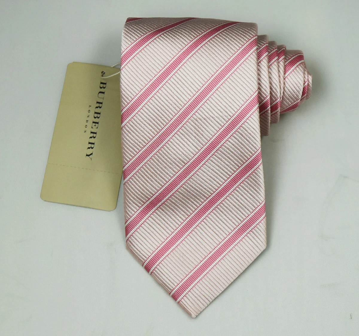 Burberry tie pink online