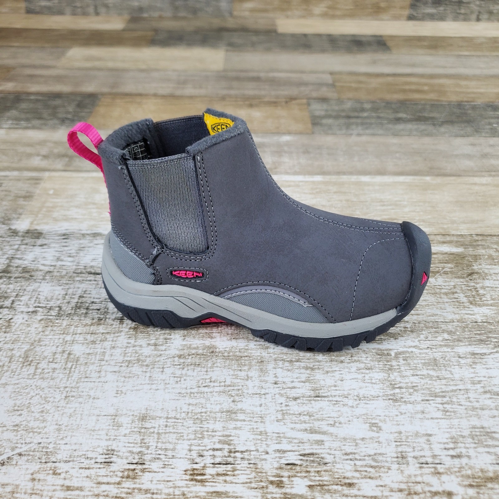 Stivali Chelsea Keen Kootenay III per bambini taglia 9 in pelle grigia slip on metà