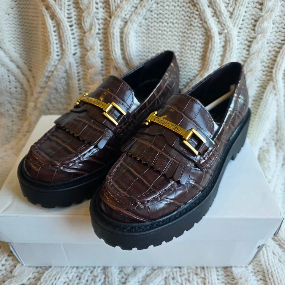 Nuevo en caja Mocasín Oxford plataforma flecos Sophy para mujer Calvin Klein marrón cocodrilo 5,5 Foto 2 de 4