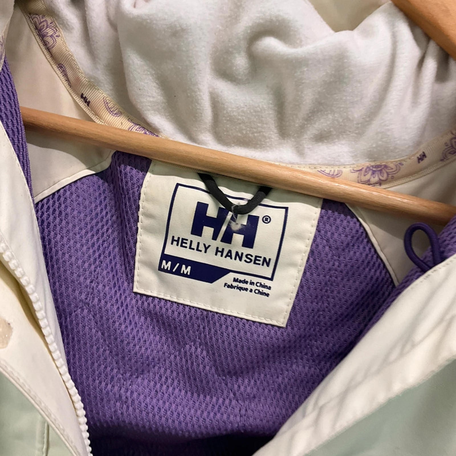 Helly Hansen Hellytech Rain Jacket Women’s Medium - image 4