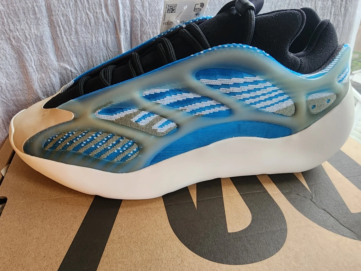 Adidas Yeezy 700 V3 Arzareth Yeezy Azareth Release Date Adidas Sneaker Adidas Yeezy 700 V3 Azareth Release Date DS Adidas Yeezy 700  ARZARETH V3 New
