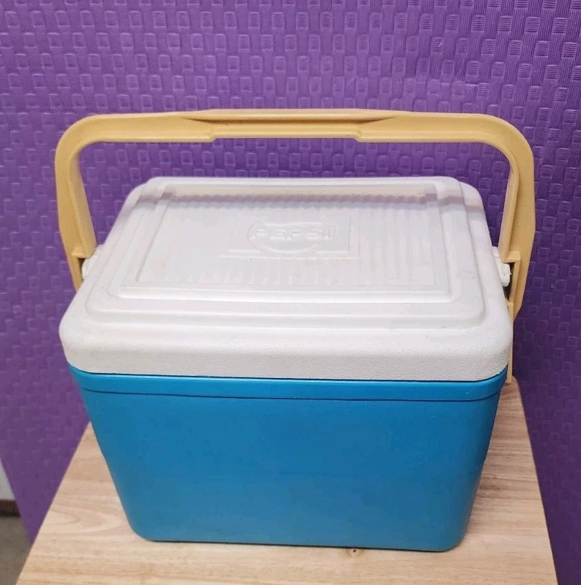 Vintage 1970's PEPSI Drink Cooler w/ Handle Blue Plastic USA 13 x10 x10.