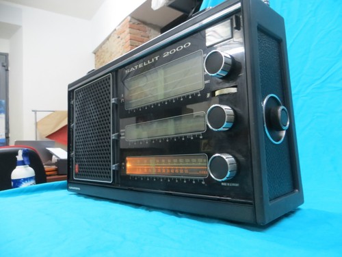 GRUNDIG radio mod. SATELLIT 2000 - Radio multibanda anni '70 - Picture 6 of 19