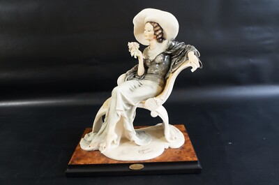 Giuseppe Armani At Ease #0634-C Florence Figurine Limited Edition
