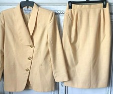 Vtg Oleg Cassini 2 Pc Skirt Suit Size 6 Yellow Gold Tone Buttons Lined Career