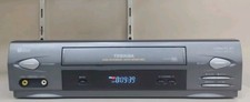 TOSHIBA V-210 VHS VIDEO RECORDER 4 HEADS WITH REMOTE CONTROL