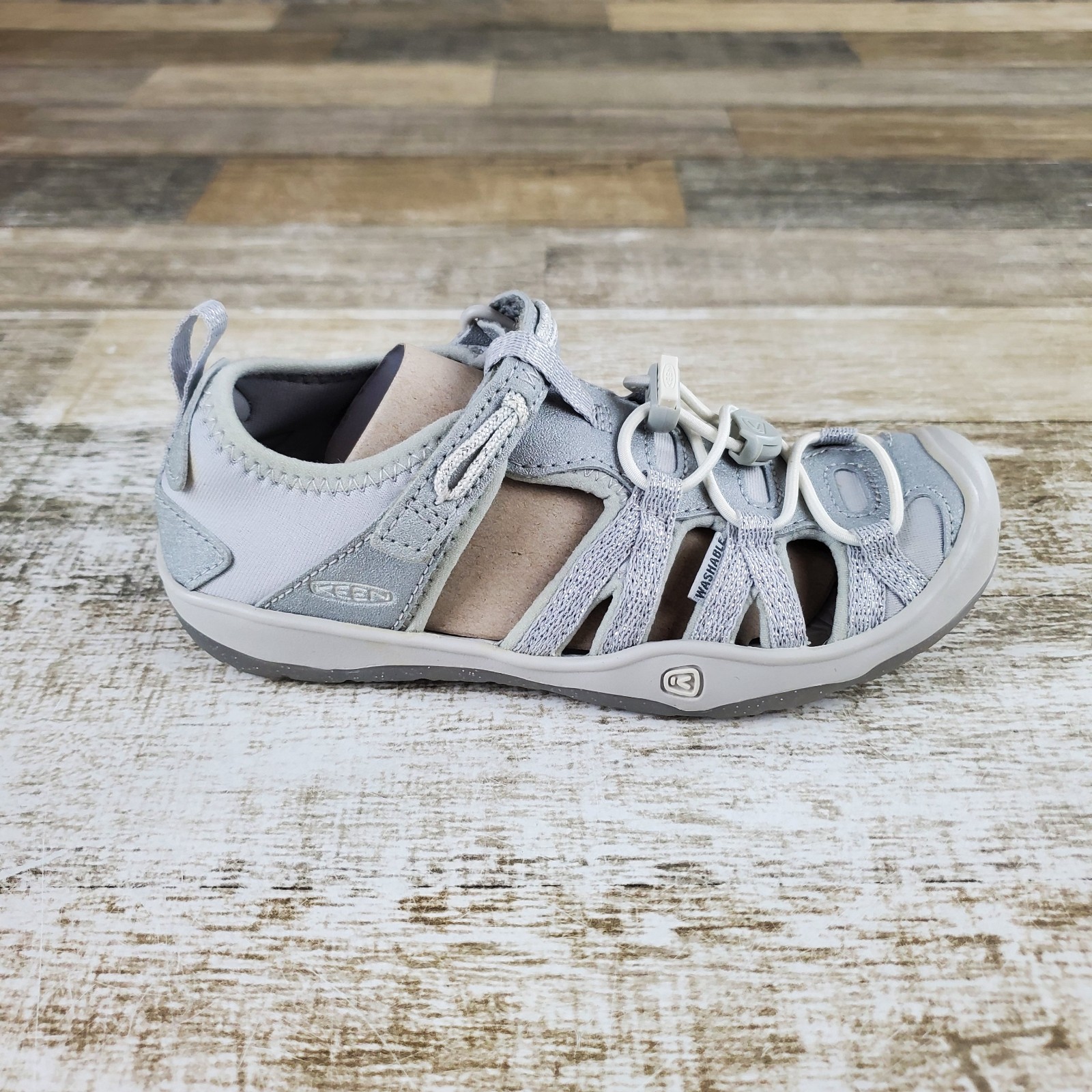Sandali da bambino Keen Moxie taglia 12 in pelle grigia punta tonda con lacci elastici con gancio e passante