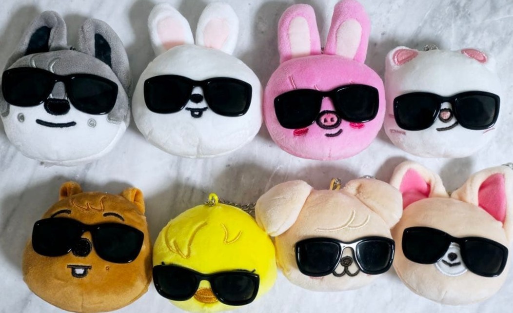 スキズ BbokAri マルチポシェット シュシュ ランダムフェイスキーリング SKZOO Stray Kids RUN IT in Japan Random FACE KEYRING Official