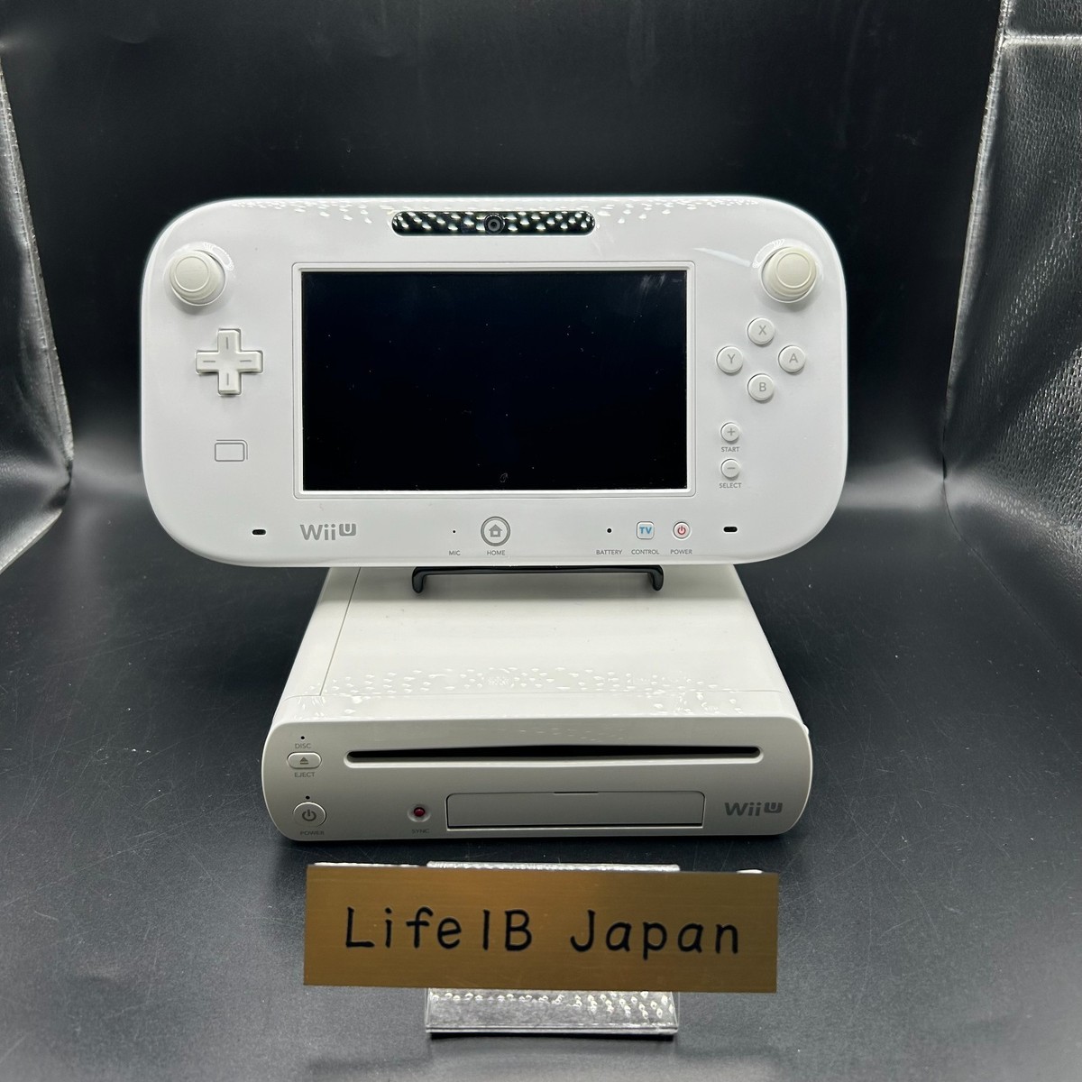 Nintendo Wii U 8GB Basic Console White/Shiro Ver with Touchscreen