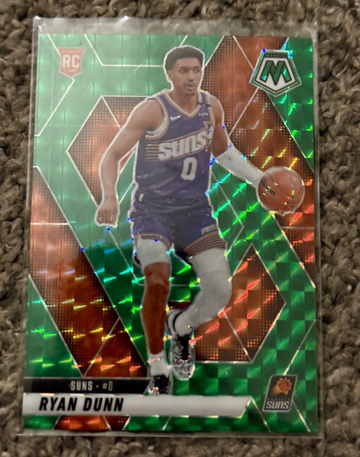 2024-25 Panini Mosaic - Rookies Ryan Dunn #233 Green Mosaic Prizm (RC) Suns