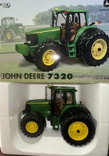 Ertl 1/16 John Deere 7320 Tractor 2005 Farm Show 1 of 2000 #15139A #236*
