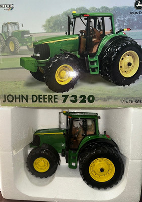 Ertl 1/16 John Deere 7320 Tractor 2005 Farm Show 1 of 2000 #15139A #243