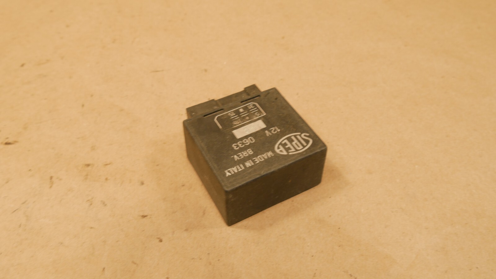 Ferrari Mondial  Wiper Delay Relay PN 115979