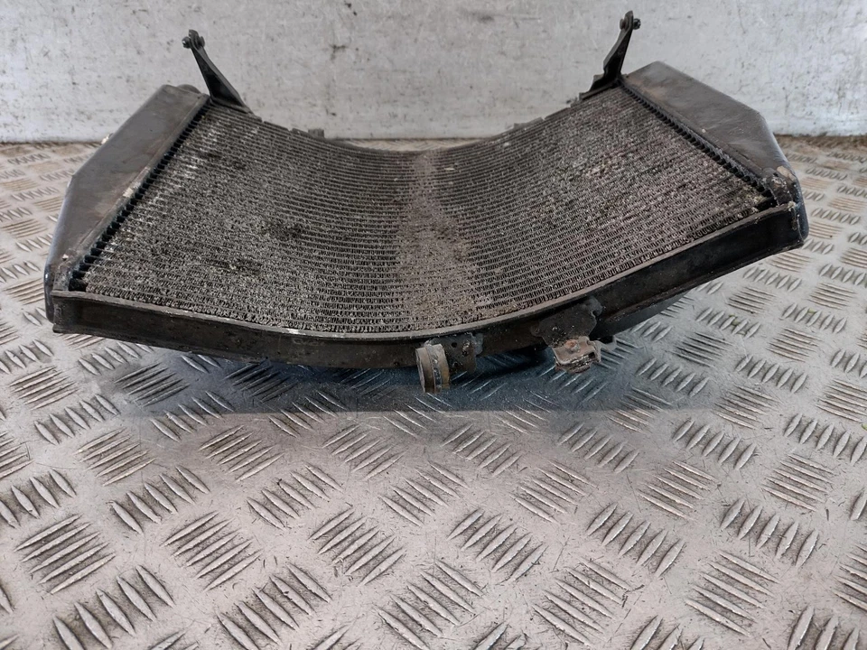 Radiador Honda CBR600RR 2013 Foto 2 de 4