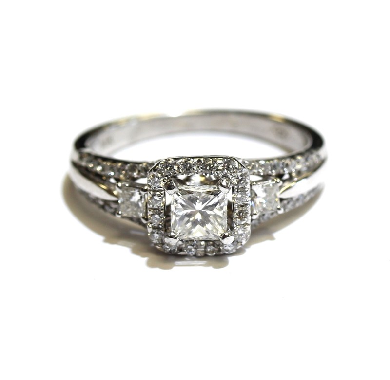 GIA certified 14k white gold 1.21ct princess diamond engagement ring 5.1g halo