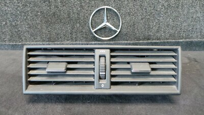 Orig. Mercedes Benz W202 C-Klasse Lüftungsgitter Düse Vorne Mitte 