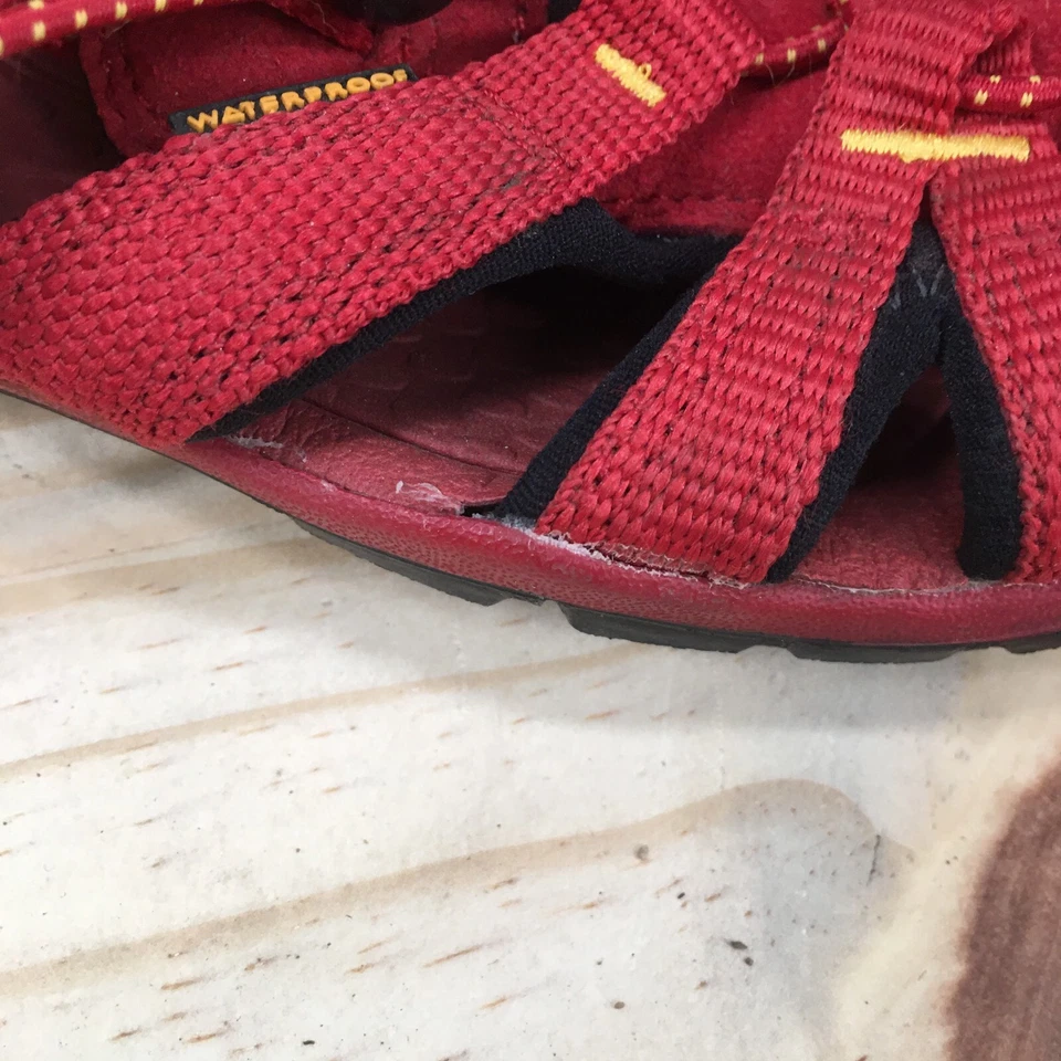 Keen Sandals Children 12 Newport Fisherman Red Lace Up Low Top Comfort 1008792 - Image 4 of 4