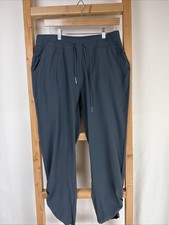 NWT XCVI Wearables Dark Gray Active Style Cropped Pants Small 0777