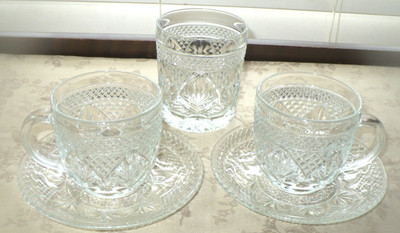 LUMINARC ANTIQUE CLEAR CUPS SAUCERS ROCK GLASS SET OF 5 NEW