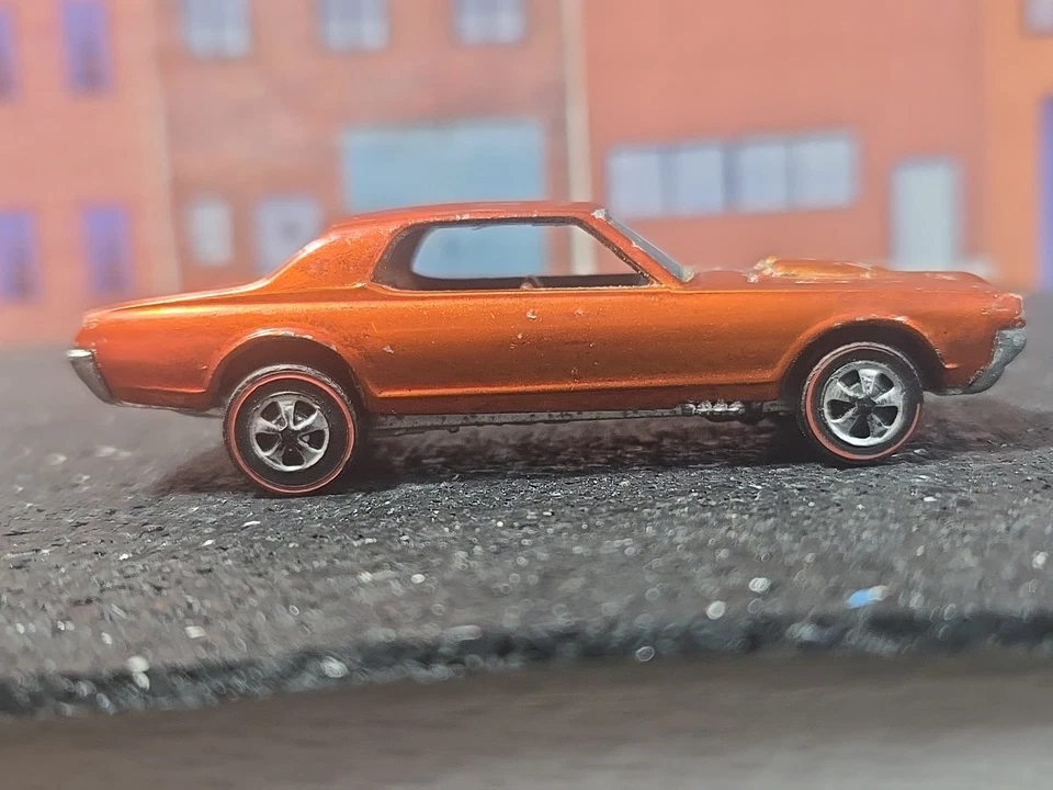 Hot Wheels redline Custom Cougar. nice straight roller - Image 3 of 4