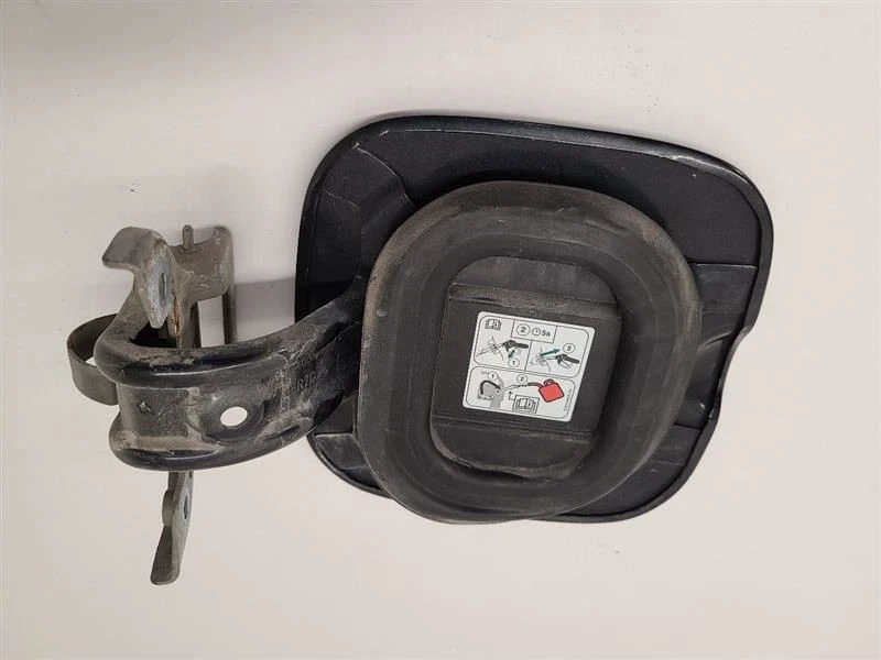 Ford Flex 2009-2019 puerta de llenado de combustible negra 8A8Z74405A26A Foto 3 de 4