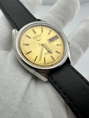 Vintage Seiko 5  Automatic Authentic Japan Made Men's Wrist Watch 21 Jewels