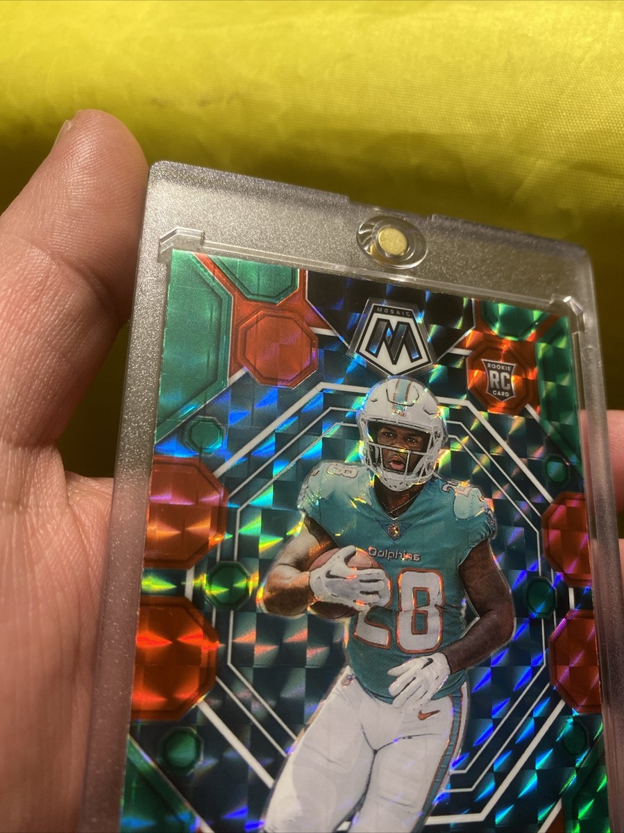 2023 Panini Mosaic De'Von Achane Choice Fusion Red Green 2023 Panini Mosaic De'Von Achane Choice Fusion Red Green
