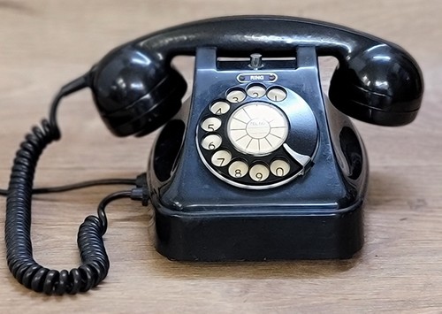 Collectible Vintage Original Bakelite Antique ITI Classic Rotary Dial Telephone. - 第 1/9 張圖片