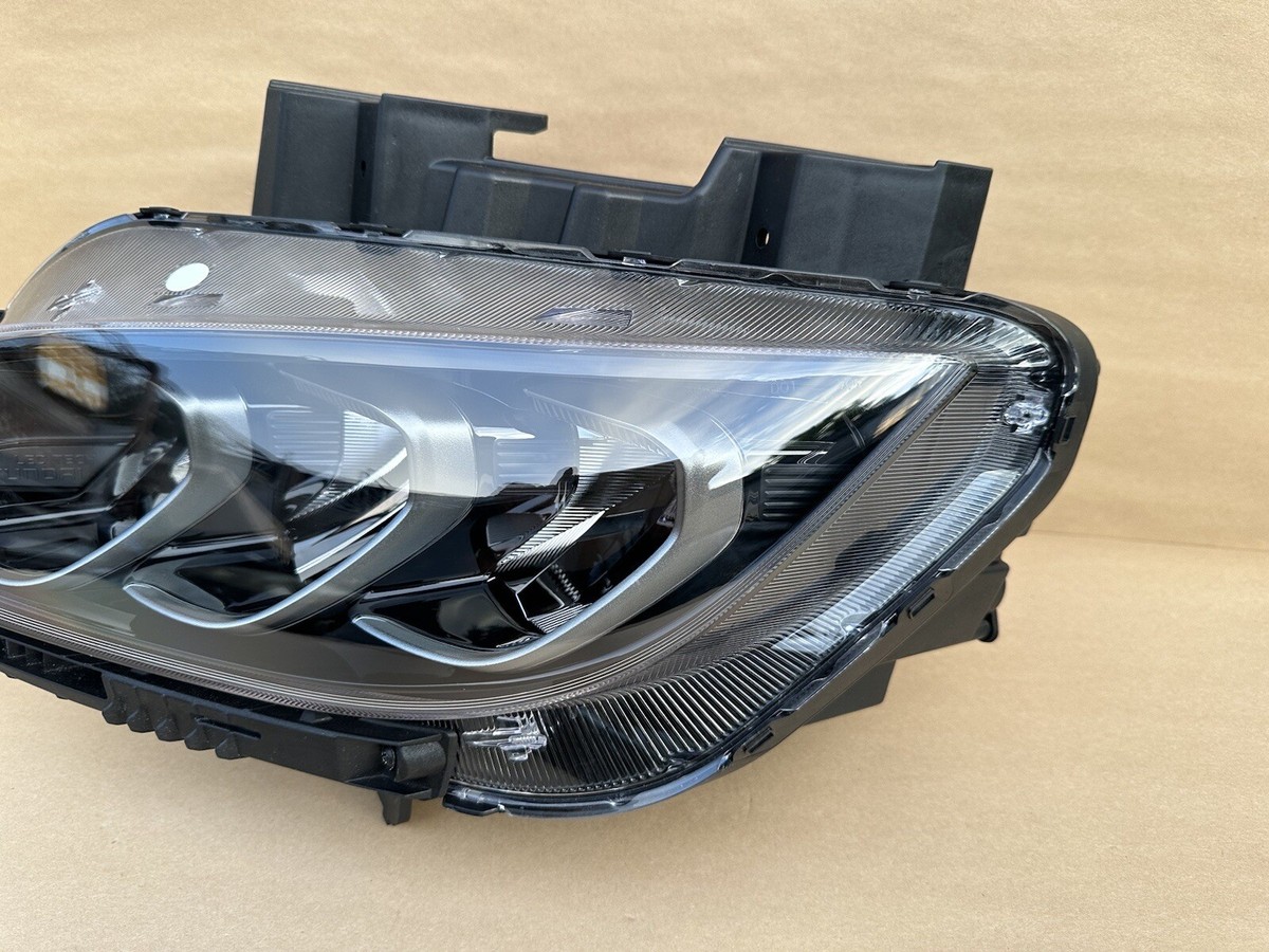 2022-2023 Genuine Hyundai Kona Front Left Headlight Lamp Assembly 2022-2023 Genuine Hyundai Kona Front Left Headlight Lamp Assembly