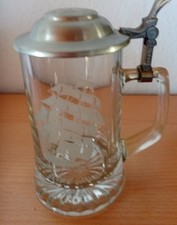 Glaskrug mit Zinndeckel