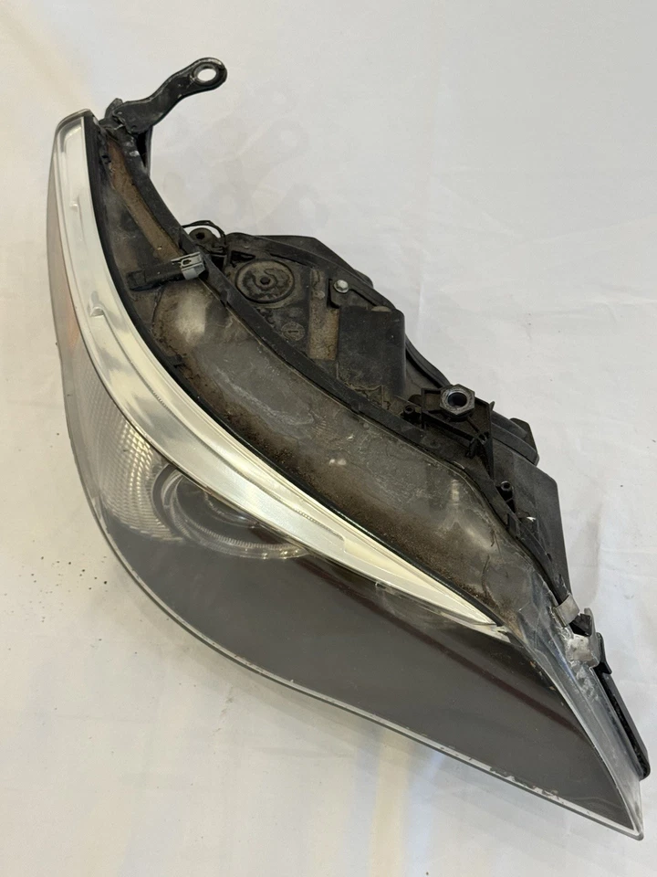 Faro pasajero derecho OEM BMW 530i 525i 545i 550i (2004-2007 E60)  Foto 2 de 4
