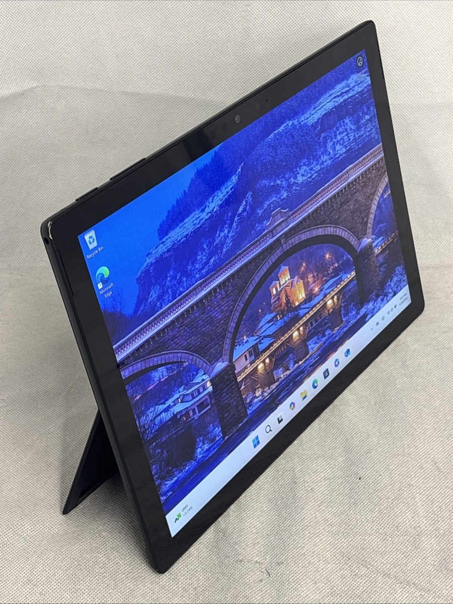 Microsoft Surface Pro 7+ (1960) 512GB, Intel i7 11th Gen., 16GB