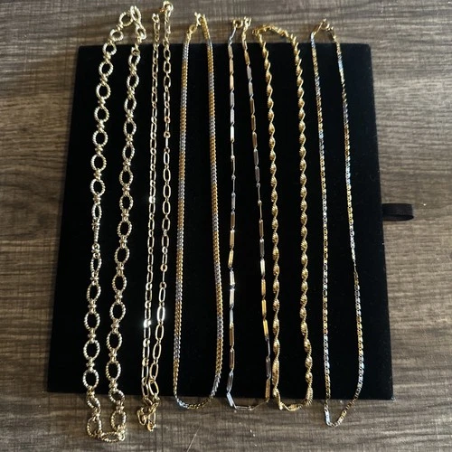 Vintage Estate Costume Jewelry Lot Necklaces Gold Tone Mix Delicate Dainty Tiny