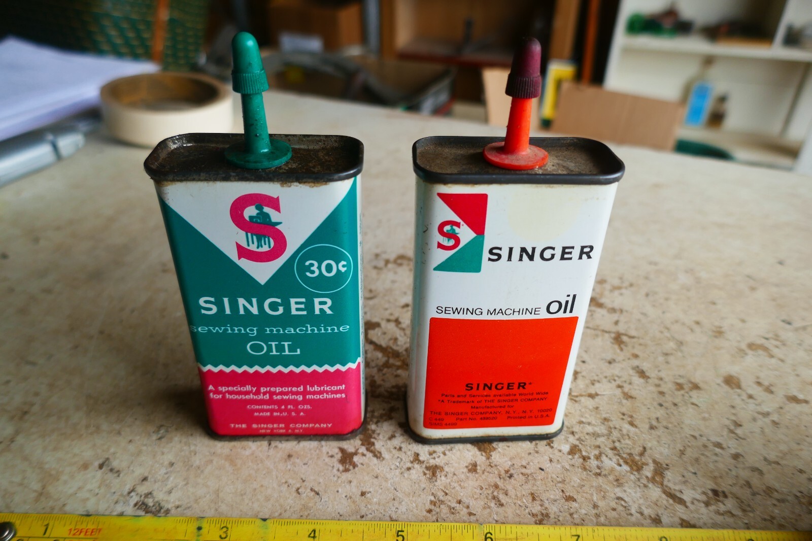 Vintage Pair Singer Sewing Machine Oil Cans Nice! Lot 25-18-5-ec