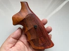 Wood Grip for New Taurus Medium/Large Fame .357 M44 65 607 608 669 Open Back #01