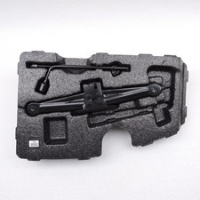 20132018-hyundai-santa-fe-spare-tire-emergency-roadside-jack-tool-kit-assy-335