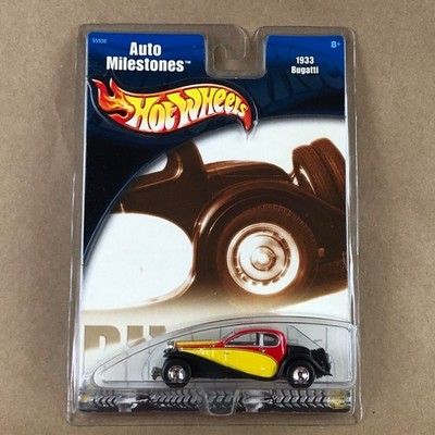 2001 Hot Wheels Auto Milestones 1933 Bugatti #55930 Real Riders 1:64 Red Yellow