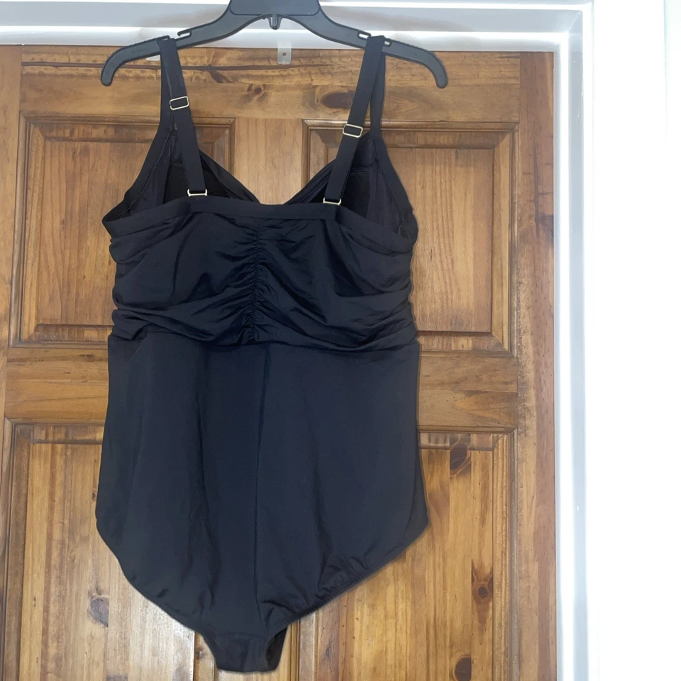 Traje de baño Lands' End negro de una pieza talla 22W control de barriga adelgazante acanalado Foto 3 de 4