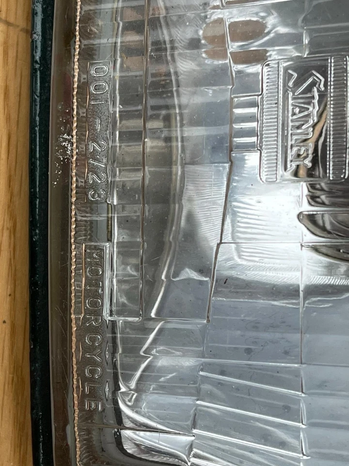 FARO TRIUMPH TROPHY 1200 4 900 3 CILINDROS Foto 3 de 3