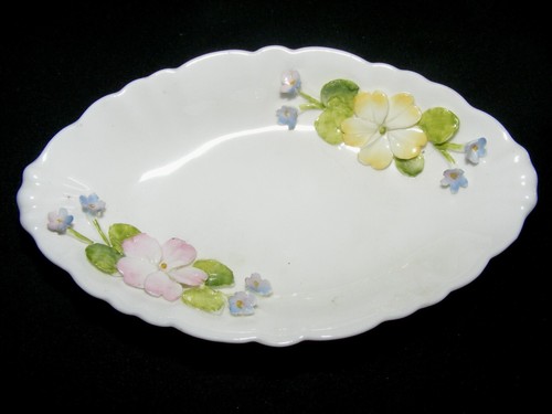 ** England COALPORT Bone China Applied Flowers 5"x3" Trinket Dish **