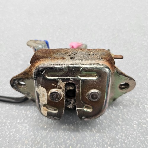 🔥00-04 Nissan Xterra Trunk Liftgate Back Door Lock Latch OEM FREE SHIP - Picture 1 of 10