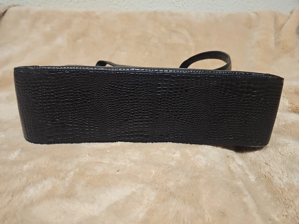 Levenger Leather Black Shoulder/Computer Bag 12x16x4 Inches - Image 4 of 4